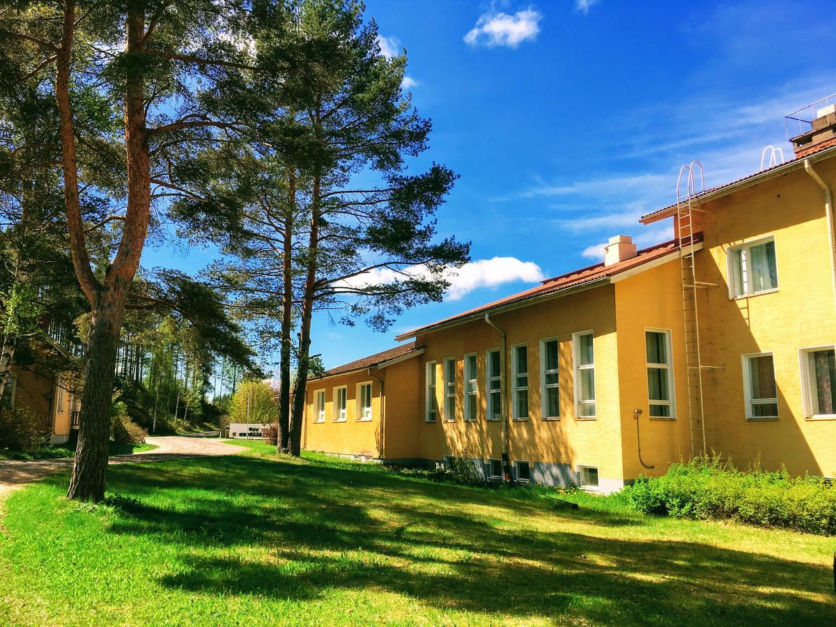 Hostel Vanha Koulu Monola エクステリア 写真